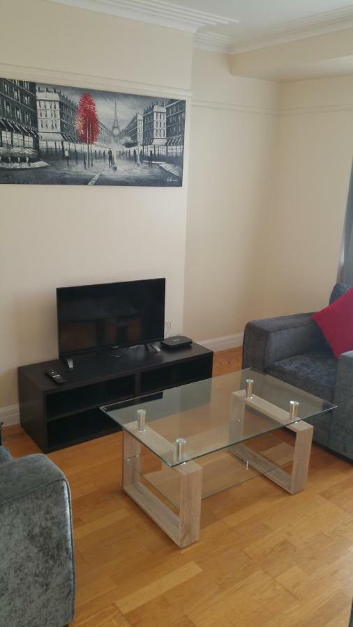 Elegant And Spacious 2 Bedroom Barnet Exterior foto